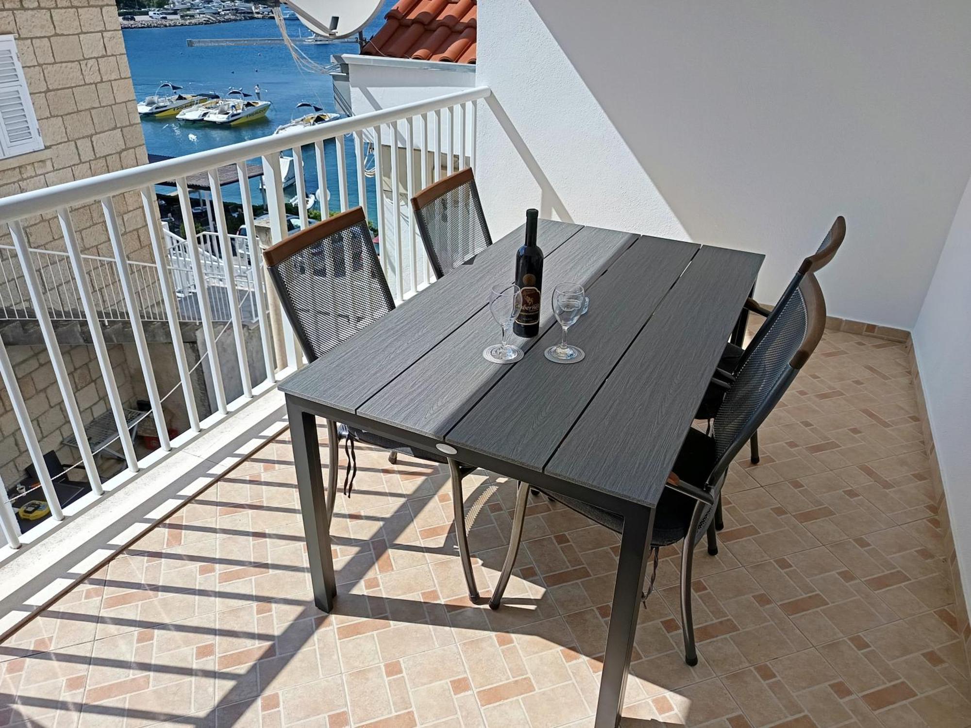 Apartamento Vanda Seafront Superior *