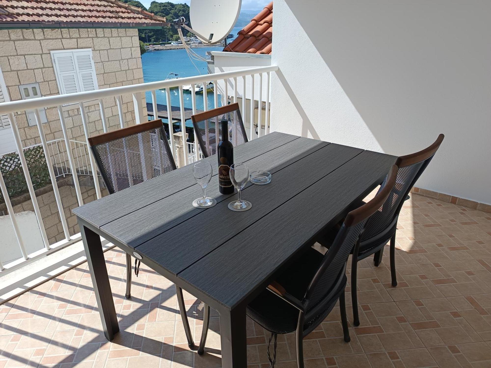 Apartamento Vanda Seafront Superior